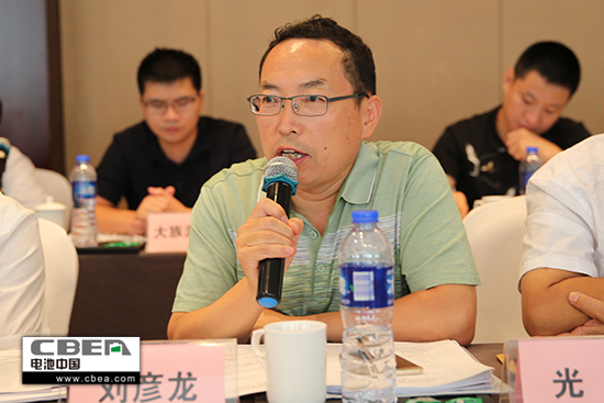 劉彥龍.jpg