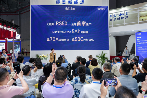 對話丨睿恩新能源創始人陳璇：探索極致，引領無極耳圓柱新標準