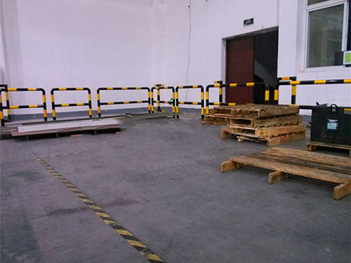 車間防撞護(hù)欄